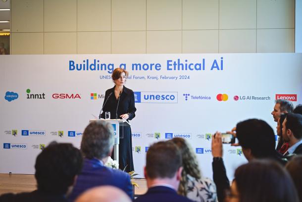 Этика искусственного интеллекта: 8 мировых технологических компаний обязуются выполнить Рекомендацию ЮНЕСКО